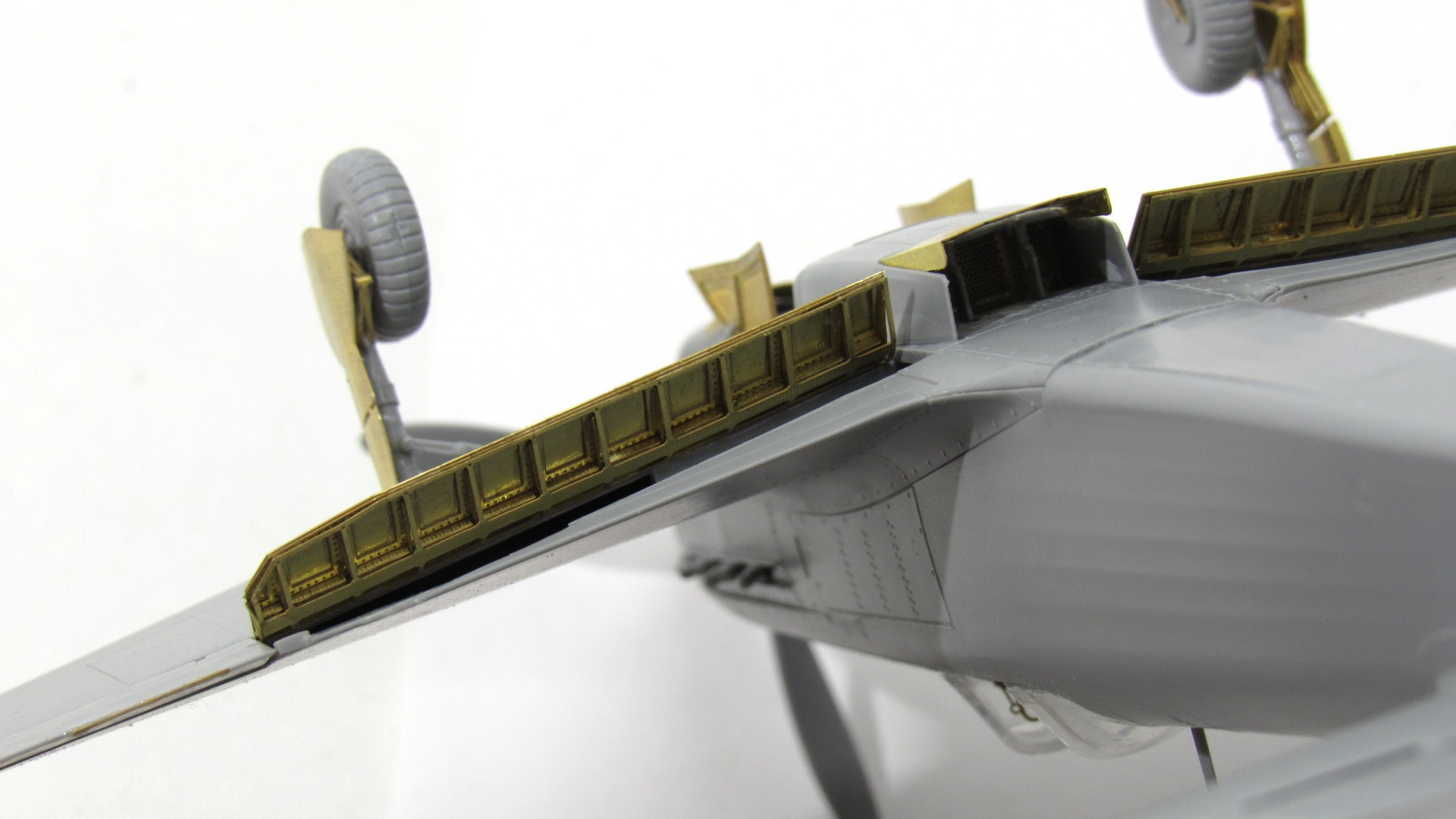 Фототравление для Як-9Д (модель Звезда) от компании Микродизайн
