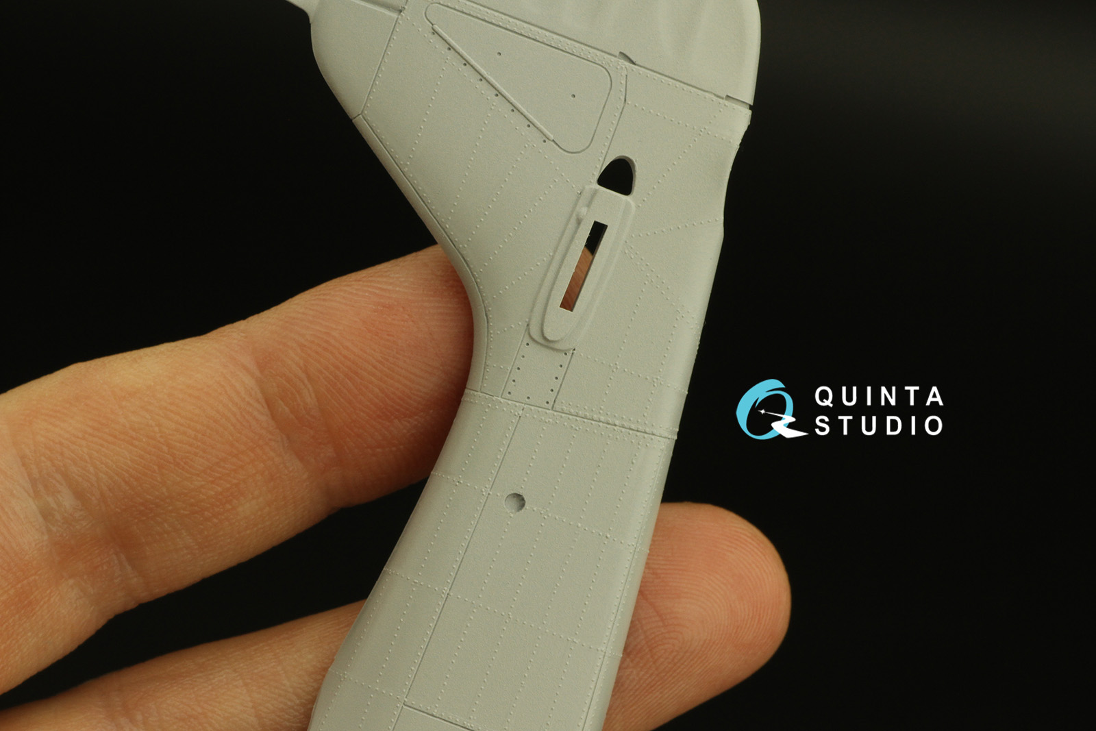 Quinta Studio QP48013 - Экстерьер Як-9Д (Звезда)
