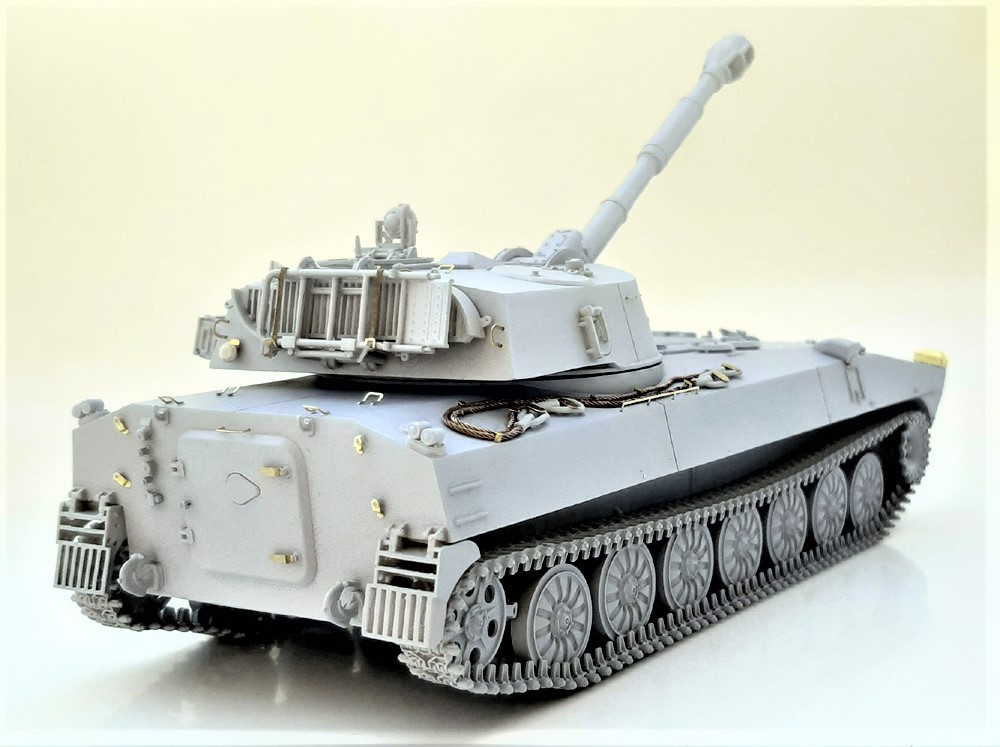 Tank Mania 48105 2S1 Gvozdika - 1/48 scale resin kit