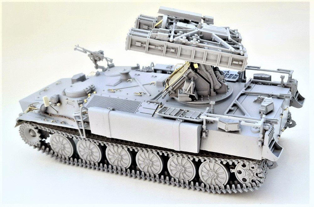 Tank Mania 48107 2S1 Gvozdika - 1/48 scale resin kit