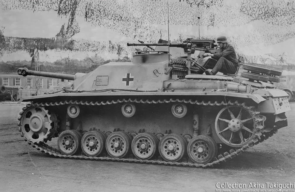 StuG 40 Ausf.G с дополнительным вооружением