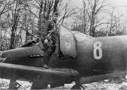 С.А. Филатов на крыле Bell P-39N Aircobra