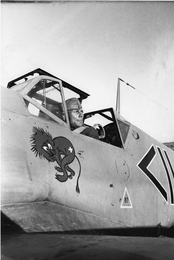 Отто Шульц в кабине Bf.109F-4