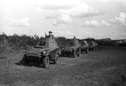 БА-64 во время наступления на Красноармейск