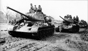 Танки Т-34-85 колонны 'Давид Сасунский'