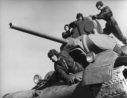 Экипаж советского танка Т-34